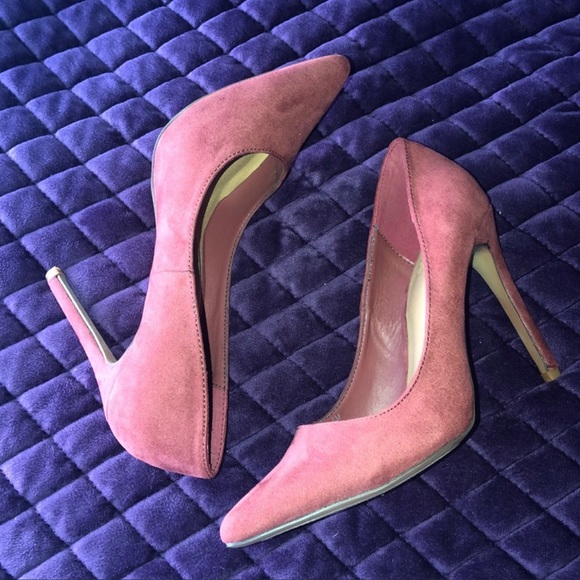 Plump heels  (SOLD) - Picture 2 of 5